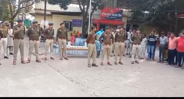 अपराधियों में खौफ: रायपुर पुलिस ने 149 बदमाशों की निकाली परेड, 39 पर बड़ी कार्रवाई