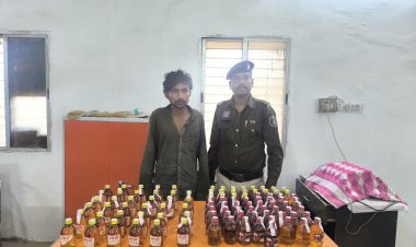 टिकरापारा पुलिस की बड़ी कार्यवाही, 100 पौवा अवैध शराब के साथ आरोपी गिरफ्तार