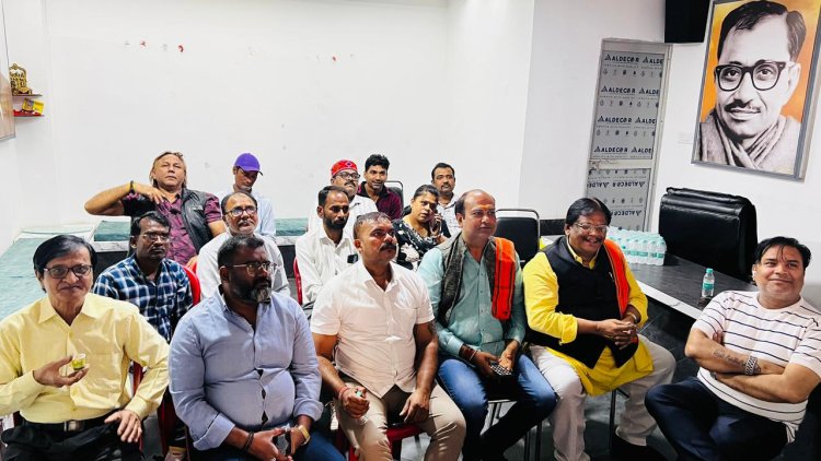 मंडल अध्यक्ष समेत भाजपा नेताओं ने बजट कार्यक्रम लाइव देखा।