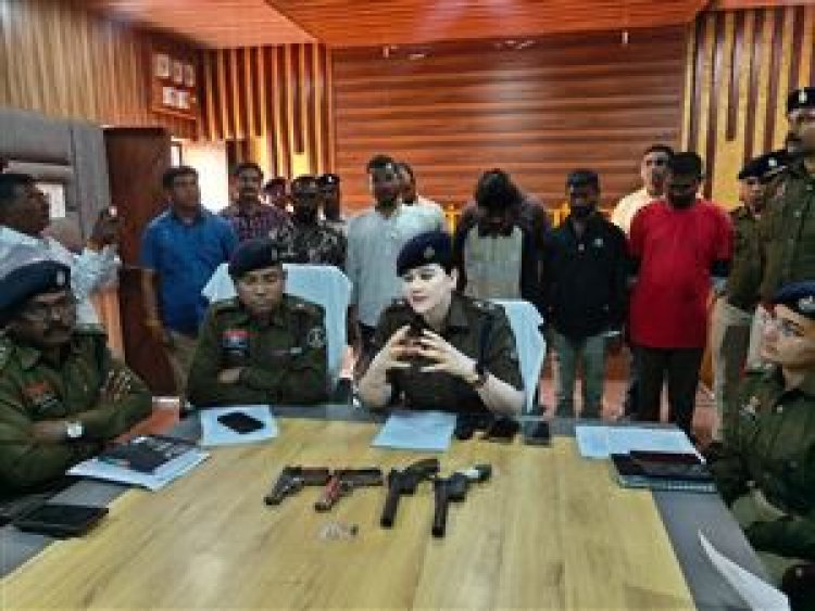 चौकी चिखली पुलिस और सायबर सेल की संयुक्त कार्यवाही। पिस्टल और कट्टा दिखाकर लोगो को डराने वाले गुण्डा बदमाश गिरफ्तार।