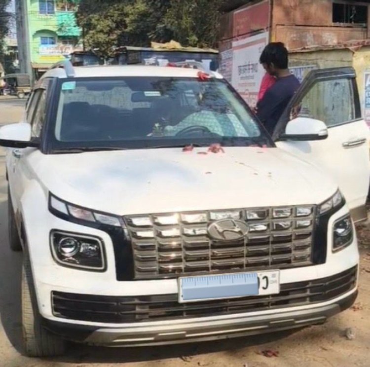 जगदलपुर: इंदिरा स्टेडियम के पास कार में मिला CGMSC के SDO का शव, हृदयघात की आशंका