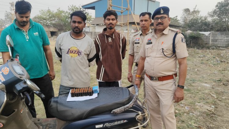 रायपुर पुलिस की बड़ी कार्रवाई: फरार वारंटी सहित तीन नशा तस्कर गिरफ्तार, भारी मात्रा में नशीली टैबलेट जब्त ...