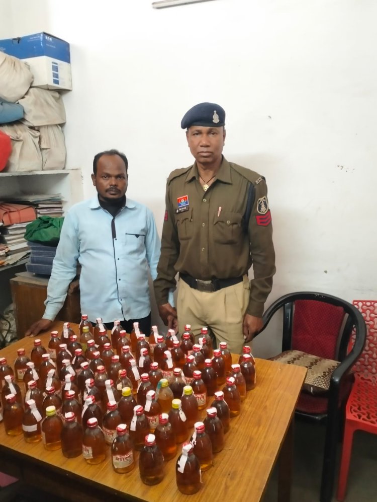 खरोरा पुलिस की बड़ी कार्रवाई: भारी मात्रा में अवैध शराब के साथ आरोपी गिरफ्तार ...