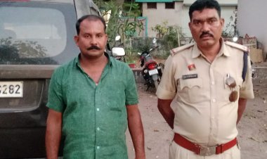 धमतरी पुलिस की बड़ी कार्यवाही: अवैध शराब के साथ जायलो कार जप्त, आरोपी गिरफ्तार ...