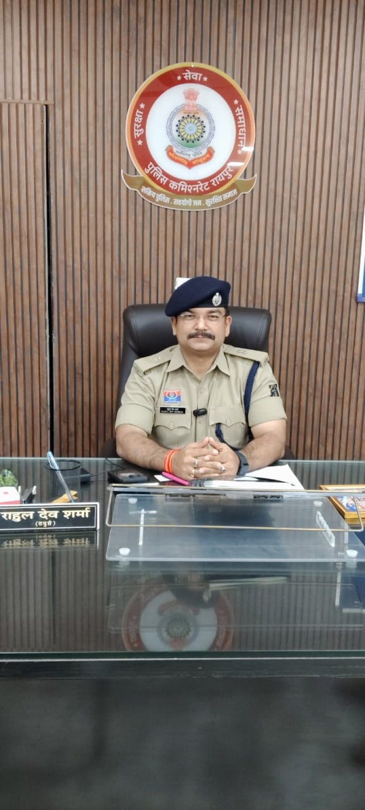टिकरापारा पुलिस की बड़ी कामयाबी: ज्वेलरी दुकान में हाथ साफ करने वाली महिला समेत दो आरोपी 4 घंटे में गिरफ्तार ...