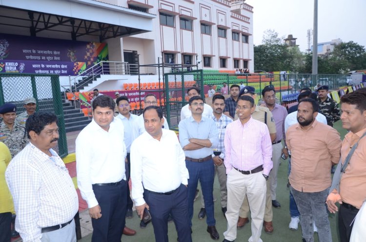 खेलो इंडिया ट्राइबल गेम्स की तैयारियों का कलेक्टर डॉ. गौरव सिंह ने लिया जायजा ...