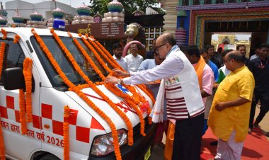 राज्यपाल श्री डेका ने श्री जगन्नाथ मंदिर ट्रस्ट को सौंपी  ...