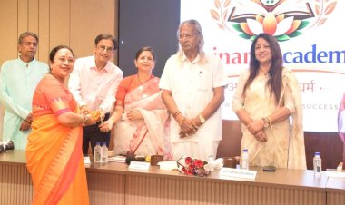 जैनम कोचिंग अकादमी द्वारा Me & Maa नारी सम्मान समारोह का भव्य आयोजन