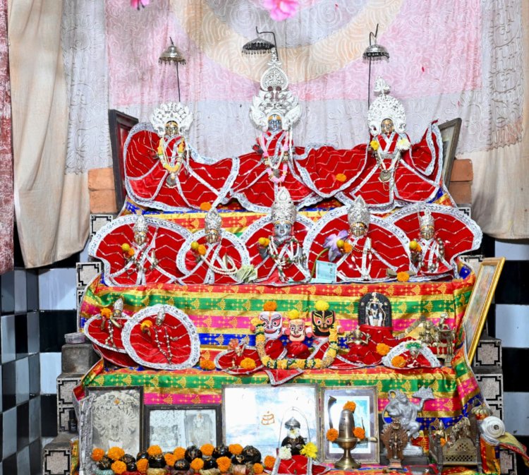 मुख्यमंत्री ने पवित्र श्री नर्मदा कुंड के जीर्णोद्धार का भूमिपूजन किया। श्री राम कथा के दौरान श्री नर्मदा कुंड राम जानकी मंदिर राम नाम से गुंजायमान हो उठा।