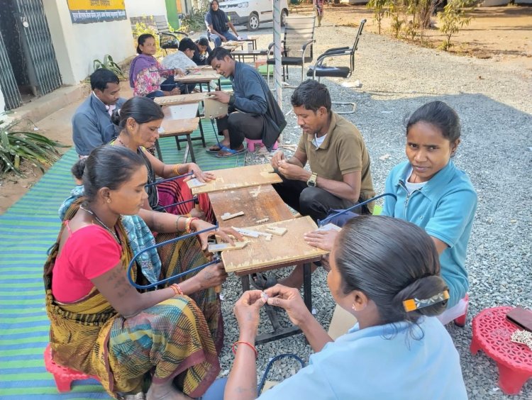 आत्मसमर्पित माओवादियों का आजीविकामूलक गतिविधियों से सुधर रहा भविष्य ...
