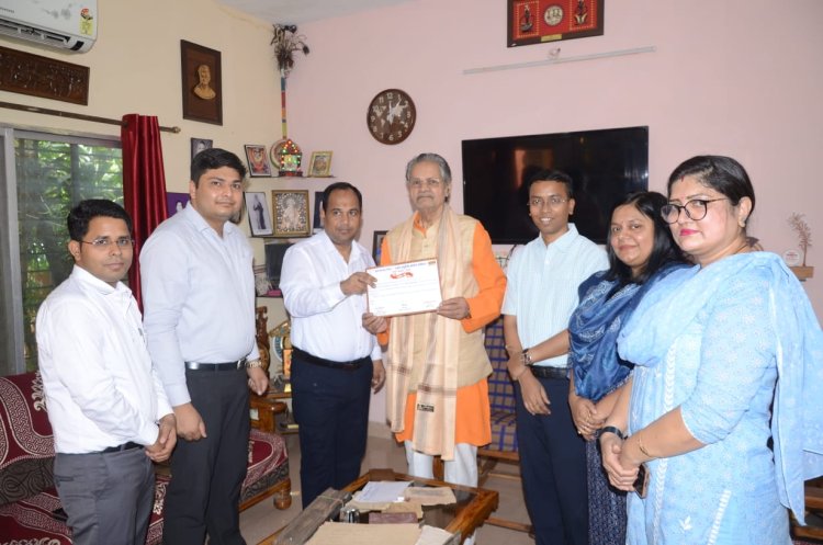 सुप्रसिद्ध इतिहासकार आचार्य रमेंद्रनाथ मिश्र “ज्ञान भारतम् मिशन” के तहत सम्मानित ...