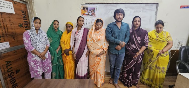 रायपुर पुलिस की बड़ी सफलता: लग्जरी इनोवा से देश भर में चैन स्नेचिंग करने वाला अंतर्राज्यीय 'महिला गिरोह' गिरफ्तार ...