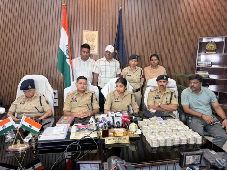 रायपुर: 50 लाख की ठगी मामले में बढ़ी सियासी तपिश, कांग्रेस पार्षद ओम प्रकाश साहू पार्टी से निलंबित