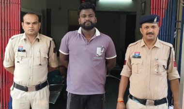 धमतरी पुलिस की बड़ी कार्यवाही: आईपीएल ऑनलाइन सट्टा खिलाते एक युवक गिरफ्तार*