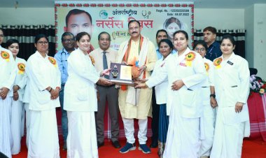 स्वास्थ्य मंत्री श्याम बिहारी जायसवाल ने अंतर्राष्ट्रीय नर्सेस दिवस पर नर्सों के सम्मान में नर्सिंग संवर्ग के पदनाम परिवर्तन की घोषणा की