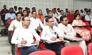 नवा रायपुर स्थित आईआईआईटी में डिजिटल दक्षता एवं एआई एकीकरण पर चरणबद्ध प्रशिक्षण सम्पन्न