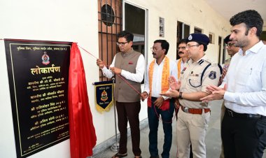 वित्त मंत्री श्री ओपी चौधरी ने पुलिस लाइन उर्दना में अत्याधुनिक पुलिस जिम का किया लोकार्पण