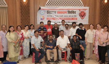 थैलेसीमिया पीड़ितों की मदद के लिए उमड़ा समाज का उत्साह: पंजाबी सनातन सभा के शिविर में 91 यूनिट रक्त संग्रहित