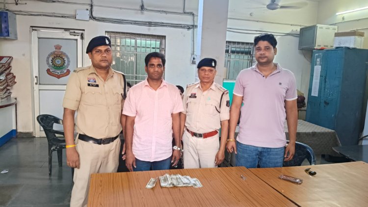 गोलबाजार पुलिस की बड़ी सफलता: ग्राहक बनकर गल्ले से 53 हजार उड़ाने वाला शातिर चोर गिरफ्तार, बिहार से जुड़े तार