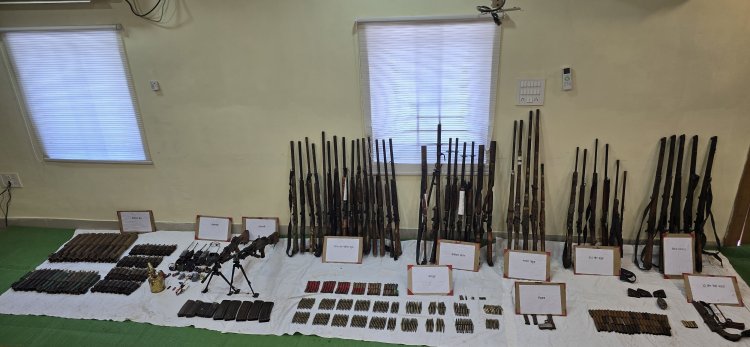नक्सल विरोधी अभियान के दौरान नक्सल डम्प से 50 से अधिक हथियार एवं गोला-बारूद बरामद