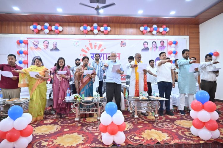 सुशासन तिहार समाधान शिविर: बसना के मंगल भवन में उमड़ा जनसैलाब, सांसद रूपकुमारी चौधरी और भाजपा आर्थिक प्रकोष्ठ जिला संयोजक सुमित अग्रवाल ने सुनीं जनसमस्याएं