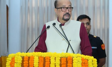 जीवन में ऐसा कार्य करें जिसमें केवल पाना नहीं, समाज को कुछ देना हो- राज्यपाल श्री रमेन डेका