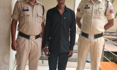 अवैध गांजा तस्करी के खिलाफ आमानाका पुलिस की बड़ी कार्रवाई, आदतन अपराधी मुकेश कुशवाहा गिरफ्तार