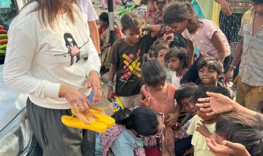 कनिष्का फाउंडेशन की सराहनीय पहल: भीषण गर्मी में जरूरतमंदों को बांटे चप्पल-कपड़े और नाश्ता, 19 तारीख को फिर लगेगा शिविर