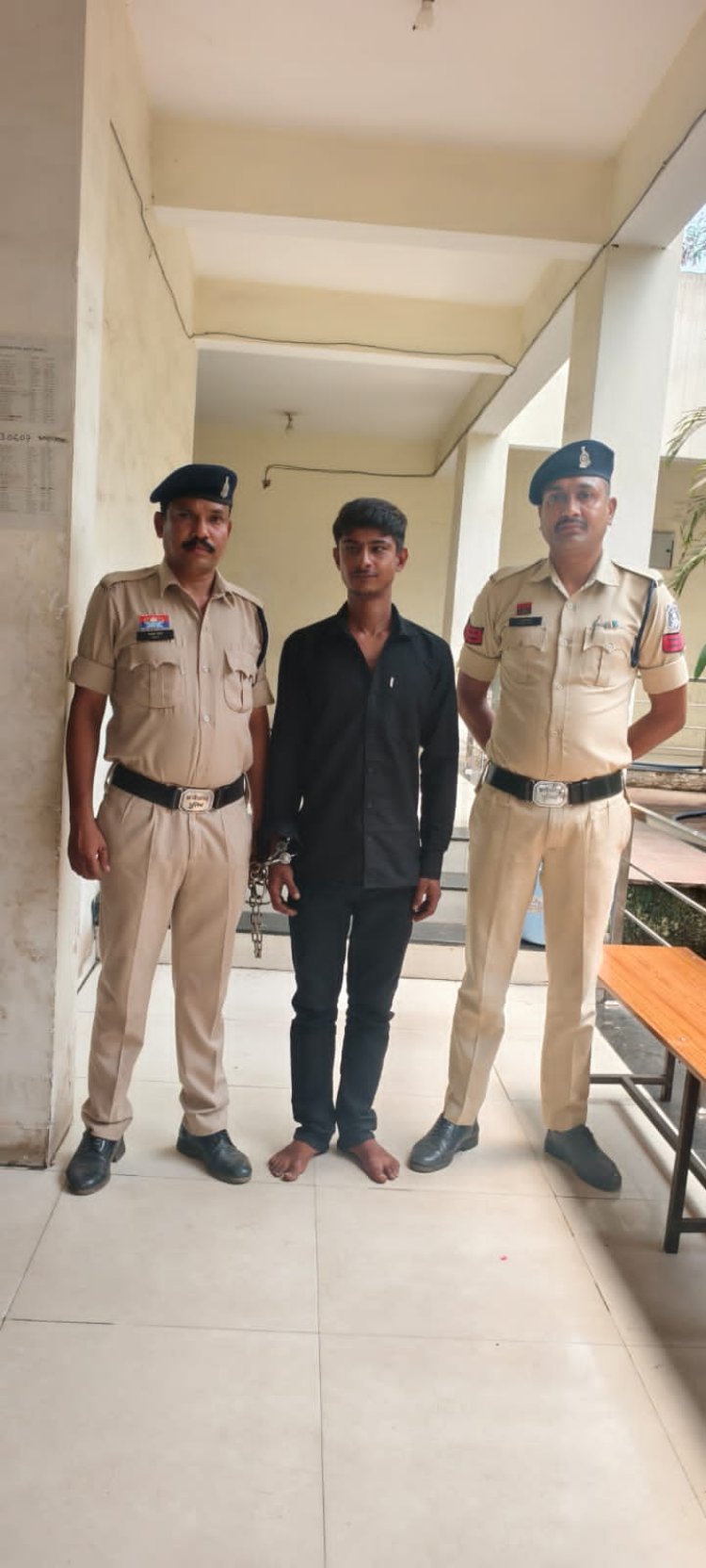 अवैध गांजा तस्करी के खिलाफ आमानाका पुलिस की बड़ी कार्रवाई, आदतन अपराधी मुकेश कुशवाहा गिरफ्तार
