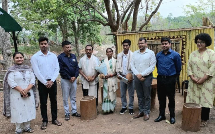 सुकमा के आदिवासी किसान के बेटे बारसे रोशन ने JEE एडवांस में गाड़े झंडे