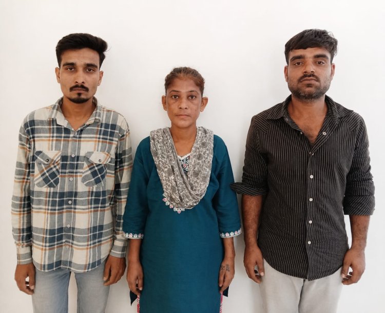 धमतरी पुलिस का बड़ा खुलासा: 'फैमिली' बनकर कार से कर रहे थे गांजे की तस्करी, 14 लाख के माल के साथ नागपुर के तीन तस्कर गिरफ्तार