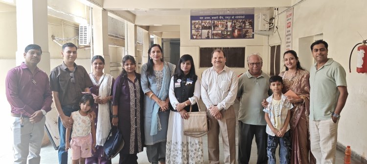 बाल आश्रम के बच्चों हेतु भोजन वितरण कार्यक्रम संपन्न ...
