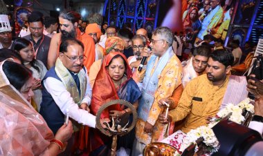 मुख्यमंत्री विशाल दही हांडी उत्सव में हुए शामिल, गोविंदाओं की टोलियों का बढ़ाया उत्साह