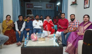रायपुर में भाजपा प्रदेश अध्यक्ष किरण देव ने सुना 'मन की बात' कार्यक्रम, कई वरिष्ठ नेता रहे मौजूद